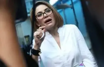 Nikita Mirzani Diperiksa Penyidik Polda Metro Jaya Nikita Mirzani Diperiksa Penyidik Polda Metro Jaya
