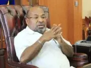 Gubernur Papua Lukas Enembe Mendatangi Gedung KPK, klarifikasi LHKPN Gubernur Papua Lukas Enembe Mendatangi Gedung KPK, klarifikasi LHKPN