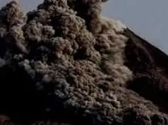 Letusan Gunung Agung Bertipe Freatik Letusan Gunung Agung Bertipe Freatik