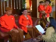 Presiden Joko Widodo Berpesan Kepada Putri Semata Wayangnya Kahiyang Ayu Presiden Joko Widodo Berpesan Kepada Putri Semata Wayangnya Kahiyang Ayu