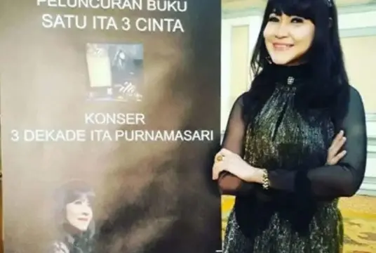 Buku dan Konser sebagai Penanda 3 Dekade Kiprah Bermusik Ita Purnamasari
