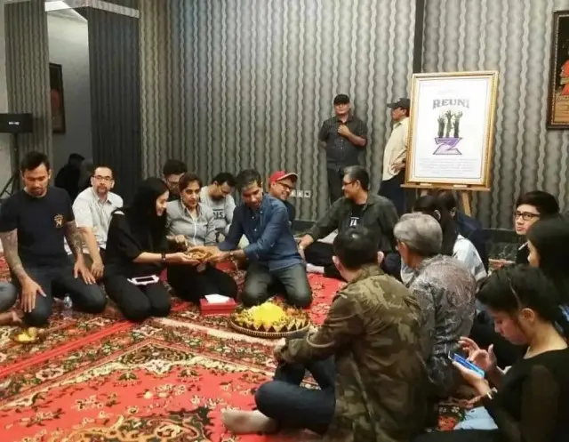 Soleh Solihun Garap Film Zombi yang Berwibawa Soleh Solihun Garap Film Zombi yang Berwibawa