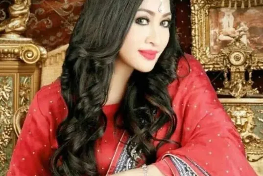 Rini Andriani Berhijab setelah Bawakan Lagu Religi