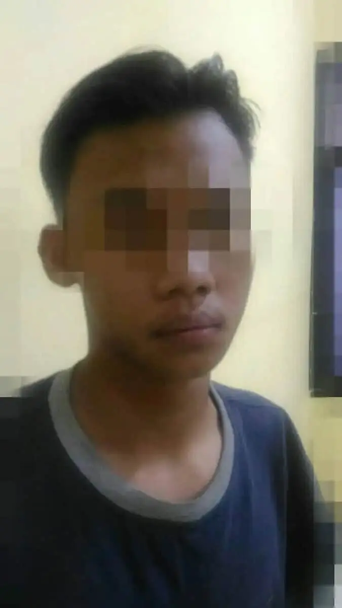 Simpan Ganja di Kamar Kosan, Dua Pria Ini Dibekuk Reskrim Polsek Kebon Jeruk Simpan Ganja di Kamar Kosan, Dua Pria Ini Dibekuk Reskrim Polsek Kebon Jeruk