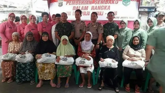 Koramil dan Polsek Sawah Besar Laksanakan Bakti Sosial Koramil dan Polsek Sawah Besar Laksanakan Bakti Sosial