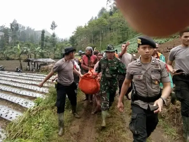 Operasi SAR Longsor Brebes Dihentikan Operasi SAR Longsor Brebes Dihentikan