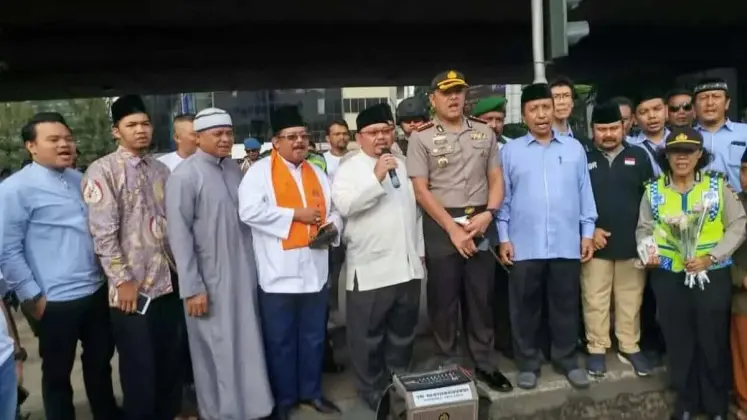 Polres Jakbar Beserta Jajaran Gelar Gerakan Kampanye Anti Hoax