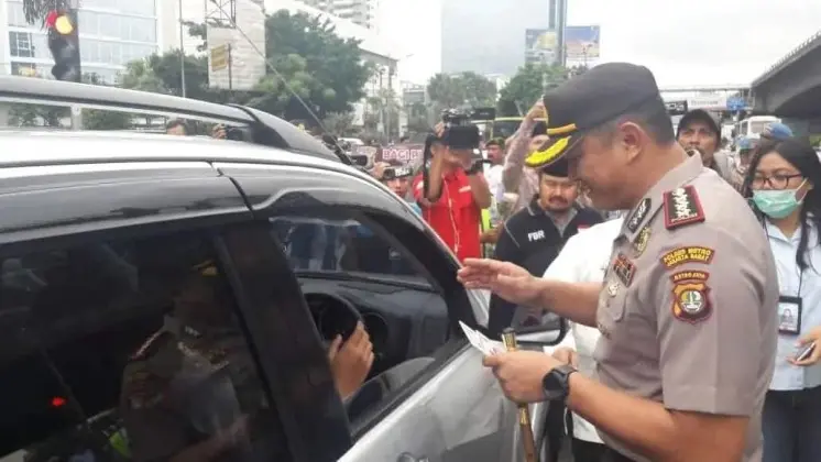 Polres Jakbar Beserta Jajaran Gelar Gerakan Kampanye Anti Hoax