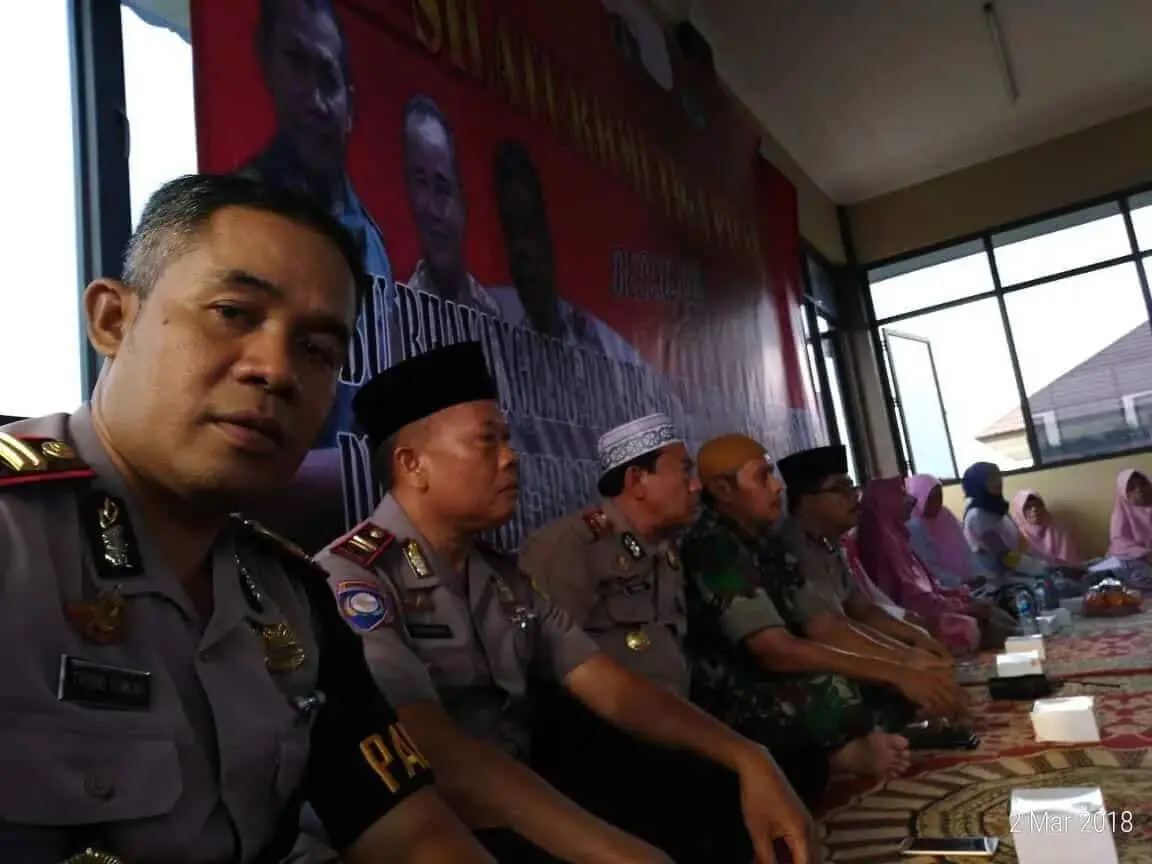 Tiga Pilar Polsek Kebon Jeruk Gelar Silaturahmi Bersama Majlis Ta'lim Se-Kecamatan Kebon Jeruk Tiga Pilar Polsek Kebon Jeruk Gelar Silaturahmi Bersama Majlis Ta'lim Se-Kecamatan Kebon Jeruk