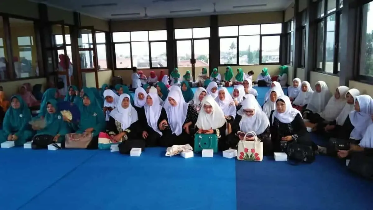 Tiga Pilar Polsek Kebon Jeruk Gelar Silaturahmi Bersama Majlis Ta'lim Se-Kecamatan Kebon Jeruk Tiga Pilar Polsek Kebon Jeruk Gelar Silaturahmi Bersama Majlis Ta'lim Se-Kecamatan Kebon Jeruk