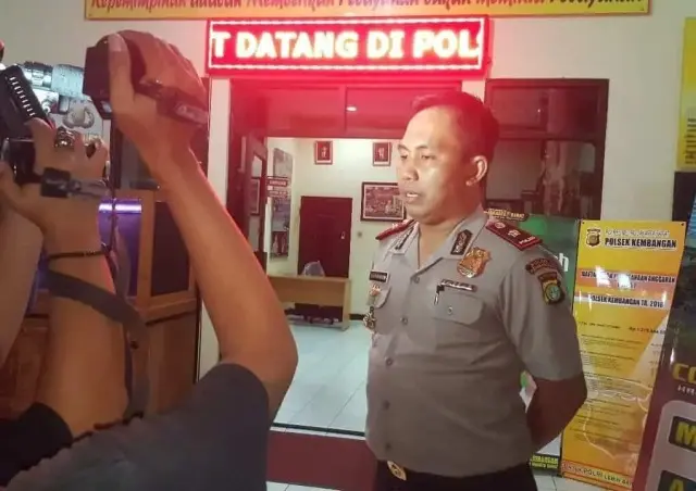 Polsek Kembangan Ungkap Kasus Penganiyaan Polsek Kembangan Ungkap Kasus Penganiyaan