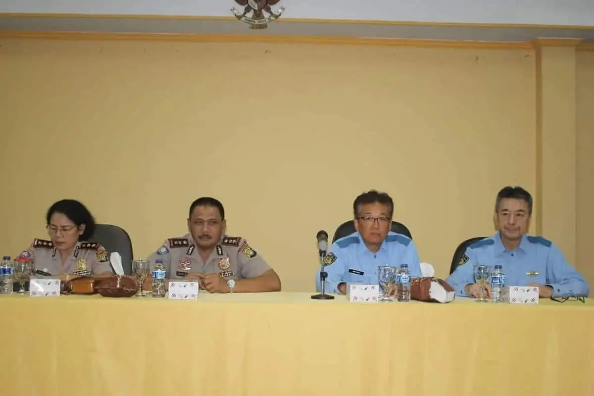 Berikan Pelayanan Terbaik, Bhabinkamtibmas Jajaran Polres Metro Jakarta Barat Mendapatkan Piagam Penghargaan