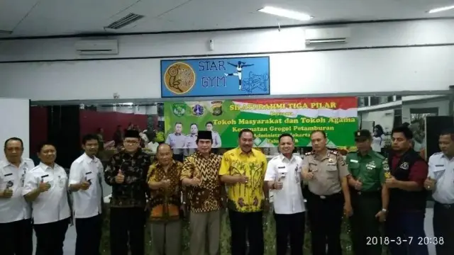Tiga Pilar Grogol Petamburan Jalin Silaturahmi Bersama Tokoh Agama dan Masyarakat Tiga Pilar Grogol Petamburan Jalin Silaturahmi Bersama Tokoh Agama dan Masyarakat