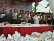 Satresnarkoba Polres Jakbar Beserta Polsek Jajaran Ungkap Kasus Narkoba Periode Januari-Februari Satresnarkoba Polres Jakbar Beserta Polsek Jajaran Ungkap Kasus Narkoba Periode Januari-Februari
