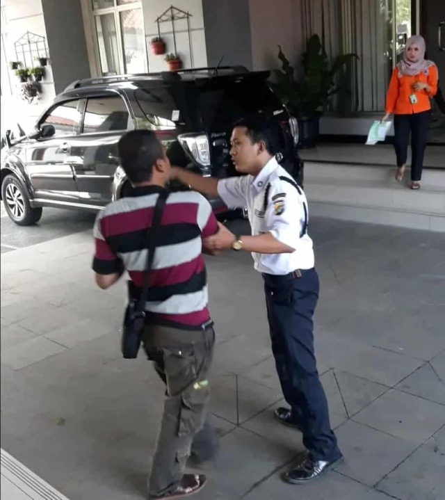 Sudin LH Diduga Pelihara Orang Tidak Waras Sudin LH Diduga Pelihara Orang Tidak Waras