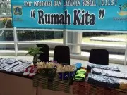 Orang Dengan Gangguan Jiwa Pamerkan Hasil Karya Orang Dengan Gangguan Jiwa Pamerkan Hasil Karya