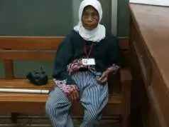 Lansia Demensia Diselamatkan Petugas di Cakung Lansia Demensia Diselamatkan Petugas di Cakung
