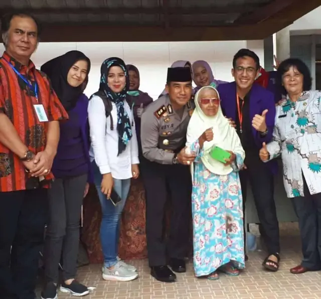 Jum'at Barokah Polresta Pekanbaru Kunjungi Panti Jompo Jum'at Barokah Polresta Pekanbaru Kunjungi Panti Jompo
