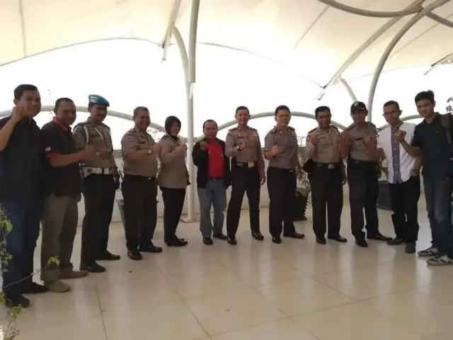 Kapolsek Tampan Polresta Pekanbaru Kompol Kari Amsah Ritonga, SH, SIK Melaksanakan Kunjungan Kemitraan Kapolsek Tampan Polresta Pekanbaru Kompol Kari Amsah Ritonga, SH, SIK Melaksanakan Kunjungan Kemitraan