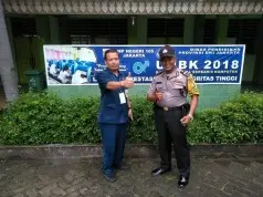 Binmas Kemsel Monitoring Giat UNBK 2018 di SMPN 105 Jakarta Barat
