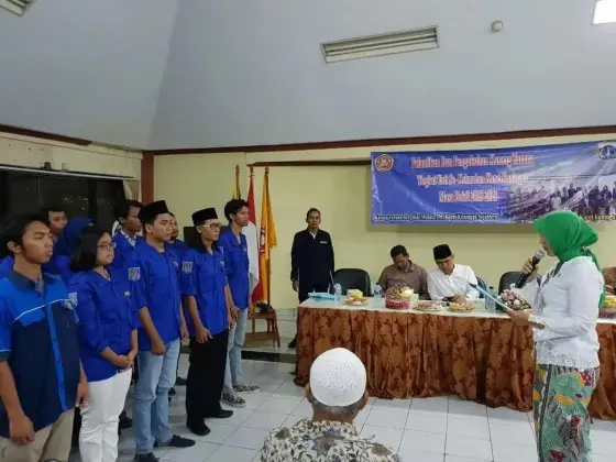 Kembangkan UKM, Karang Taruna Karet Kuningan Gelar Bazar Rakyat