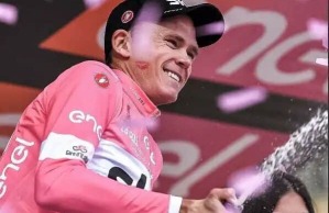 Chris Froome Memastikan Kemenangannya dan Meraih Gelar Juara Giro d’Italia Chris Froome Memastikan Kemenangannya dan Meraih Gelar Juara Giro d'Italia