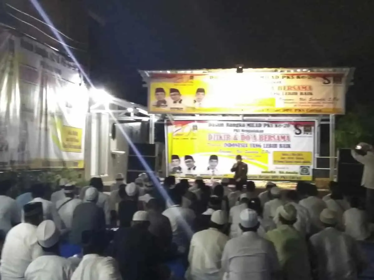 Dzikir Dan Do'a Bersama Rangka Milad PKS Ke 20 Rispanel Arya Bakal Calon Anggota Dewan DPRD Kab. Tangerang Kembali Di 2019