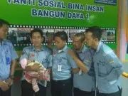 Bayi Malang Ditemukan Warga Tambora di Gerobak Sampah Bayi Malang Ditemukan Warga Tambora di Gerobak Sampah