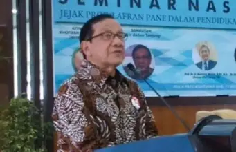 Akbar Tandjung; Airlangga Hartarto Merpeluang Menjadi Cawapres Jokowi Akbar Tandjung; Airlangga Hartarto Merpeluang Menjadi Cawapres Jokowi