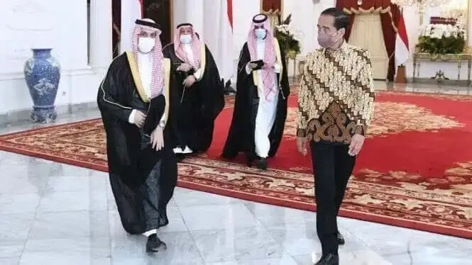 Bertemu Menlu Arab Saudi, Jokowi Bahas Pelaksanaan Ibadah Haji Pasca Pandemi Bertemu Menlu Arab Saudi, Jokowi Bahas Pelaksanaan Ibadah Haji Pasca Pandemi