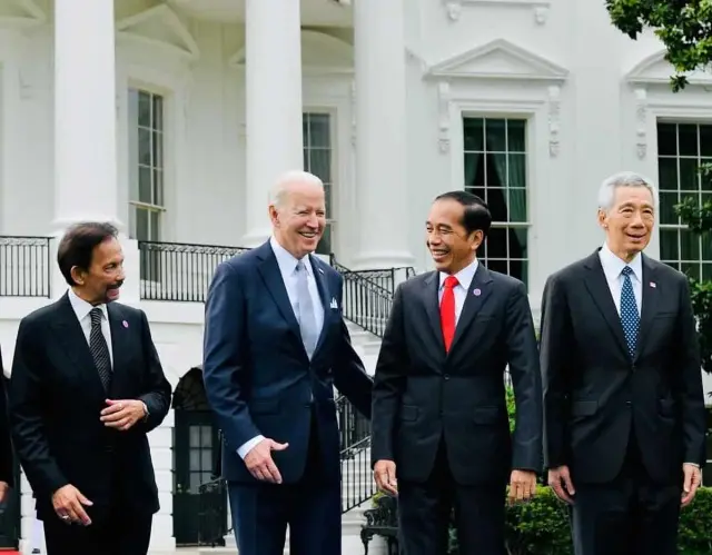 Keakraban & Toast Biden Untuk Jokowi di Jamuan Santap Malam Ktt Asean-As Keakraban & Toast Biden Untuk Jokowi di Jamuan Santap Malam Ktt Asean-As