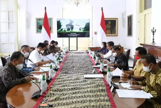 Proyek Strategis Nasional Jokowi Kurangi Kemiskinan Proyek Strategis Nasional Jokowi Kurangi Kemiskinan