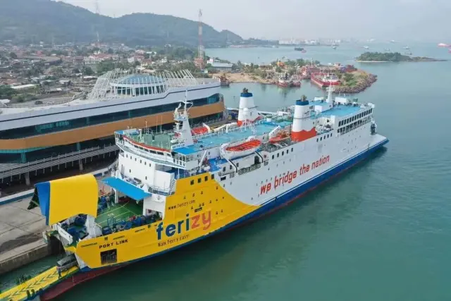 Long Weekend, Penyeberangan Merak-Bakauheni dan Ketapang-Gilimanuk Ramai Lancar Long Weekend, Penyeberangan Merak-Bakauheni dan Ketapang-Gilimanuk Ramai Lancar