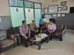 Jumat Curhat Polsek KSKP Merak Polres Cilegon Bersama Kepala stasiun (KS) Kereta Api