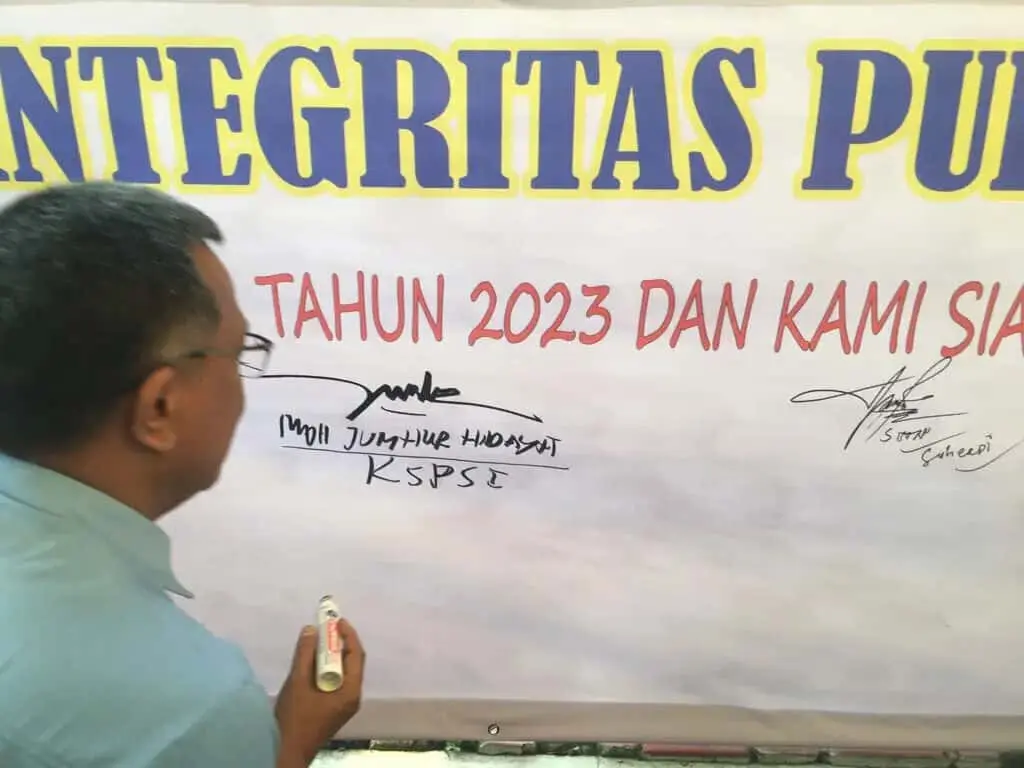 Pada 10 Agustus 2023 Dengan Tema Kepung Istana Yang Dihadiri 1 Juta Buruh Dari Berbagai Daerah Pada 10 Agustus 2023 Dengan Tema Kepung Istana Yang Dihadiri 1 Juta Buruh Dari Berbagai Daerah